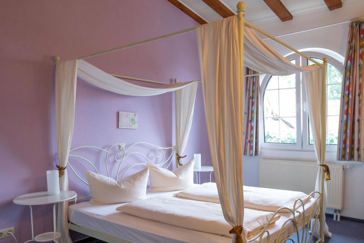 Hotel Schlosshof Dolgesheim Dış mekan fotoğraf