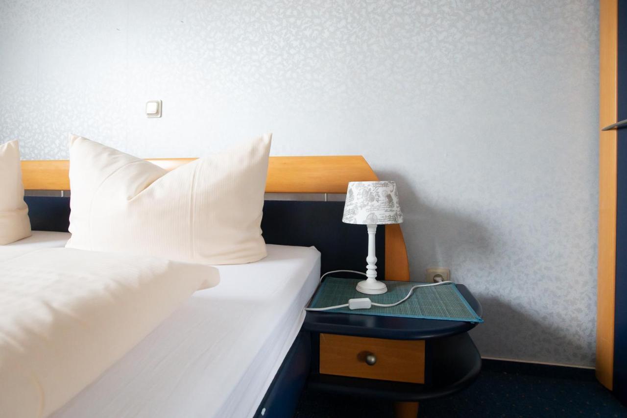 Hotel Schlosshof Dolgesheim Dış mekan fotoğraf