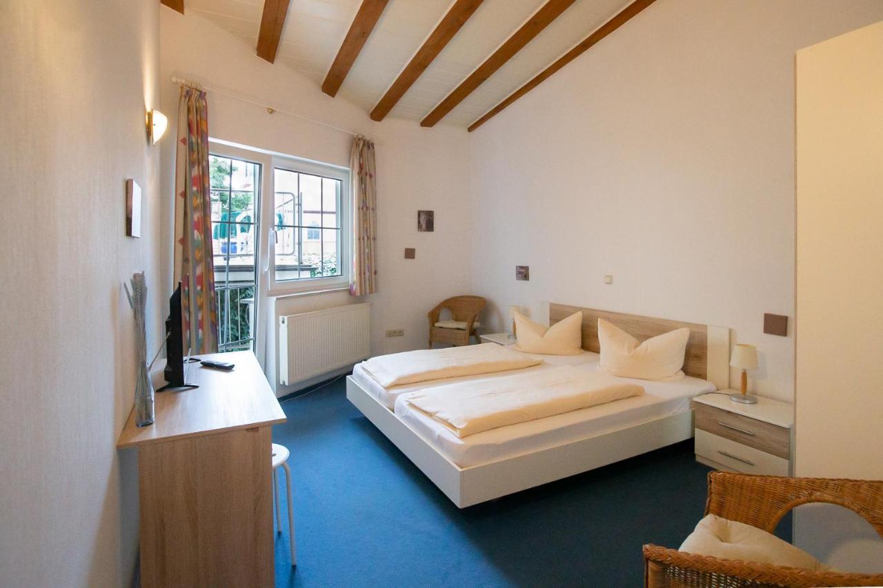 Hotel Schlosshof Dolgesheim Dış mekan fotoğraf