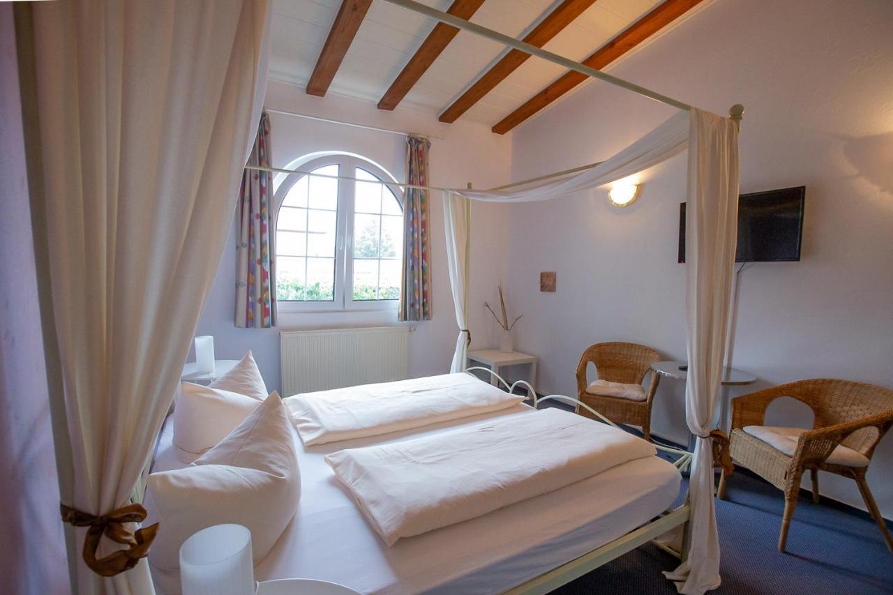 Hotel Schlosshof Dolgesheim Dış mekan fotoğraf