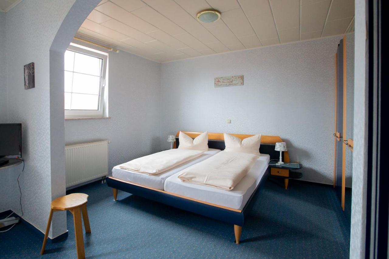 Hotel Schlosshof Dolgesheim Dış mekan fotoğraf