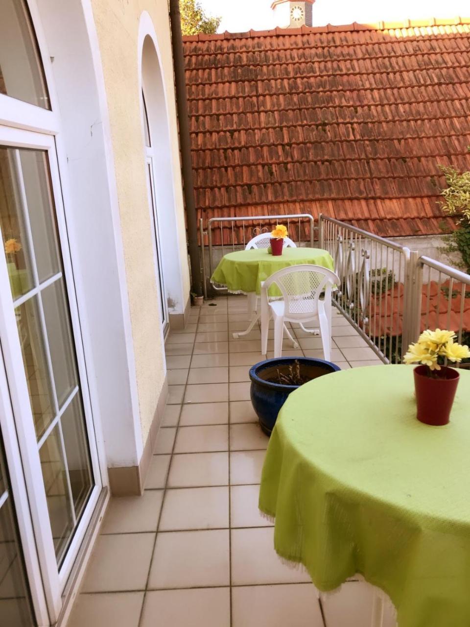 Hotel Schlosshof Dolgesheim Dış mekan fotoğraf